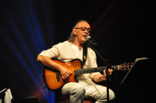 ‘a-musica-faz-parte-da-minha-vida’,-diz-nilson-chaves-que-se-apresenta-neste-sabado-(1o)-em-macapa