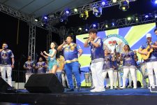 ‘e-importante-pra-cultura-do-carnaval’,-diz-princesa-de-bateria-em-apresentacao-no-macapa-verao