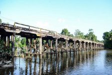 ponte-sobre-rio-santo-antonio-da-pedreira-e-interditada-para-obras-emergenciais