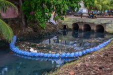 ecobarreiras-sao-instaladas-em-canais-de-macapa-para-contencao-de-lixo-e-prevencao-a-alagamentos